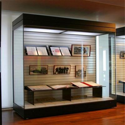 沈陽紀念館展柜定制與安裝服務 隆城展示的專業解決方案